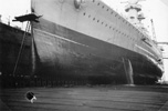 Admiral Graf Spee im Dock