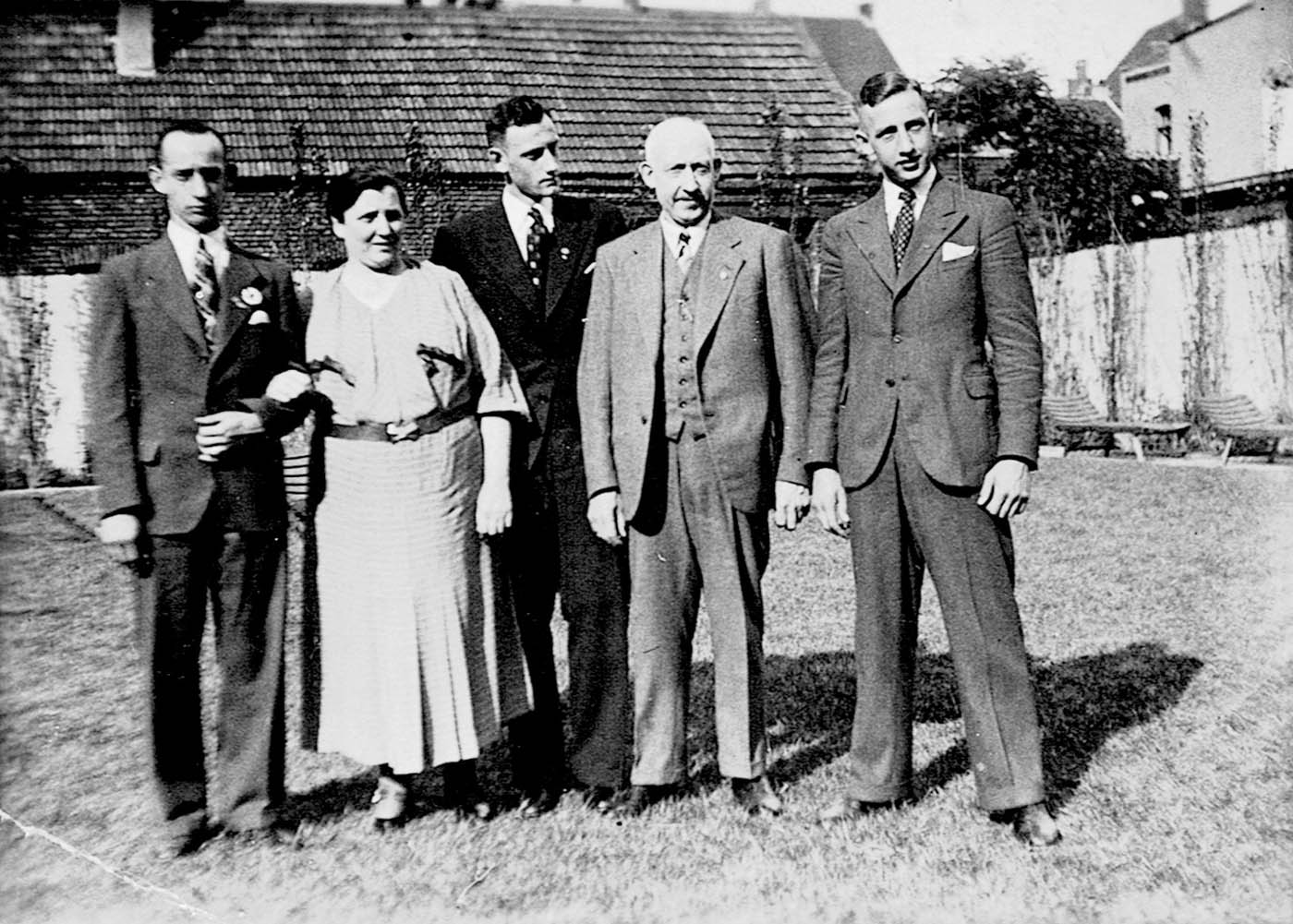 Hans Luchs (rechts) mit seinen Eltern und Brüdern, ca. 1934