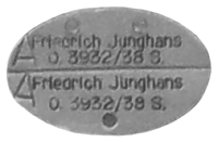 Erkennungsmarke von Friedrich Junghans im Merseyside Maritime Museum in Liverpool
